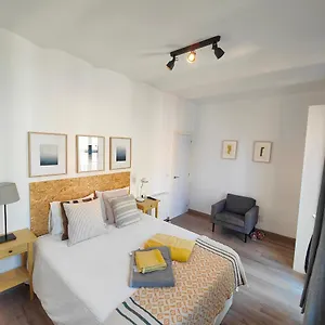 https://bright-flat-next-to-stadium-y-la-fira.catalonia-hotels.com